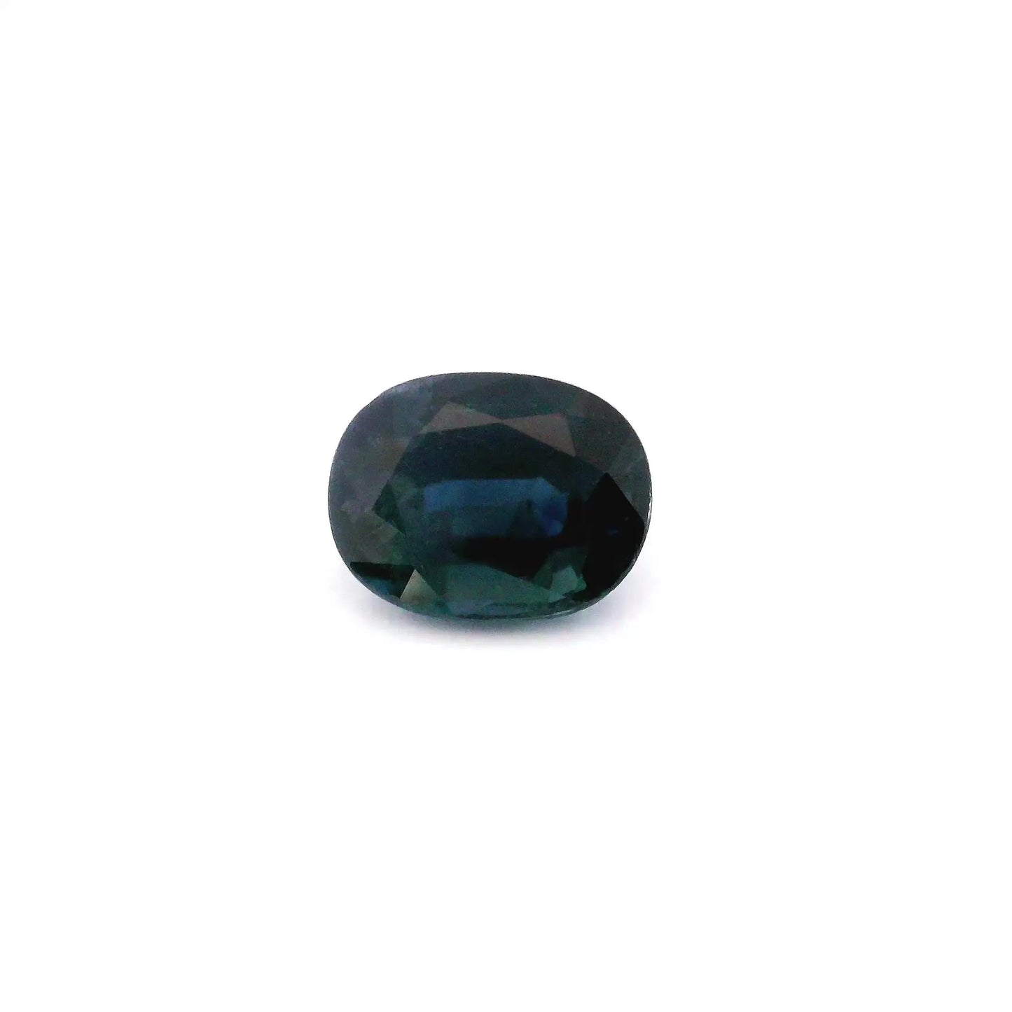1.78ct Oval Natural Sapphire (Colour Blue, Clarity Slightly Included, Cut Faceted)