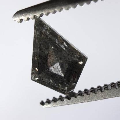 Salt & Pepper Kite Diamond