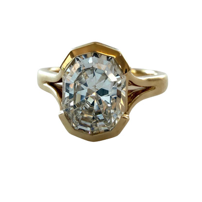 Geo Oval Diamond Ring