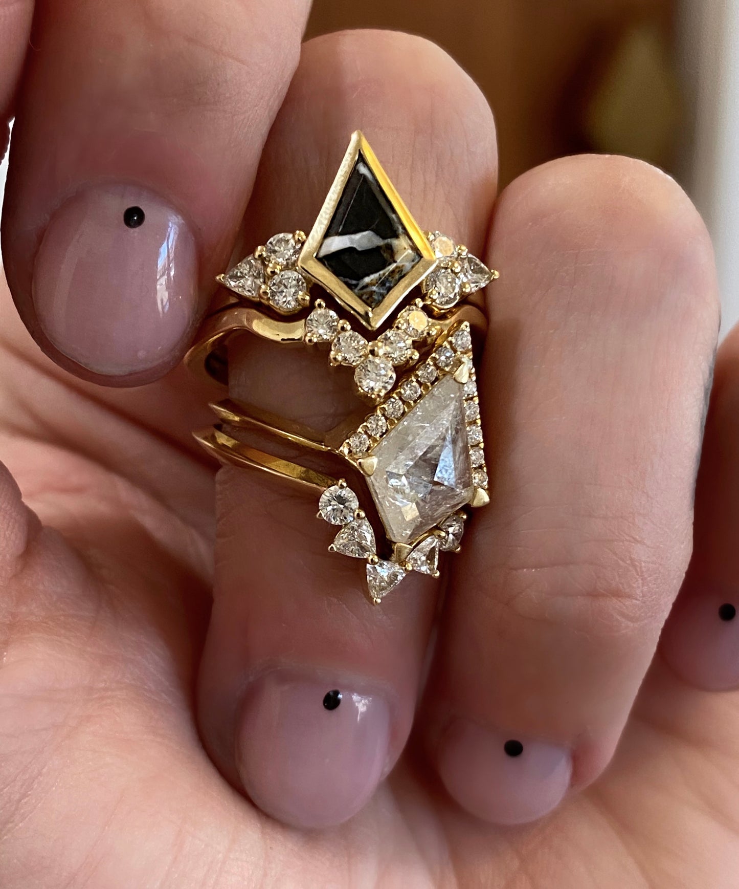 Cluster Edge Kite Ring