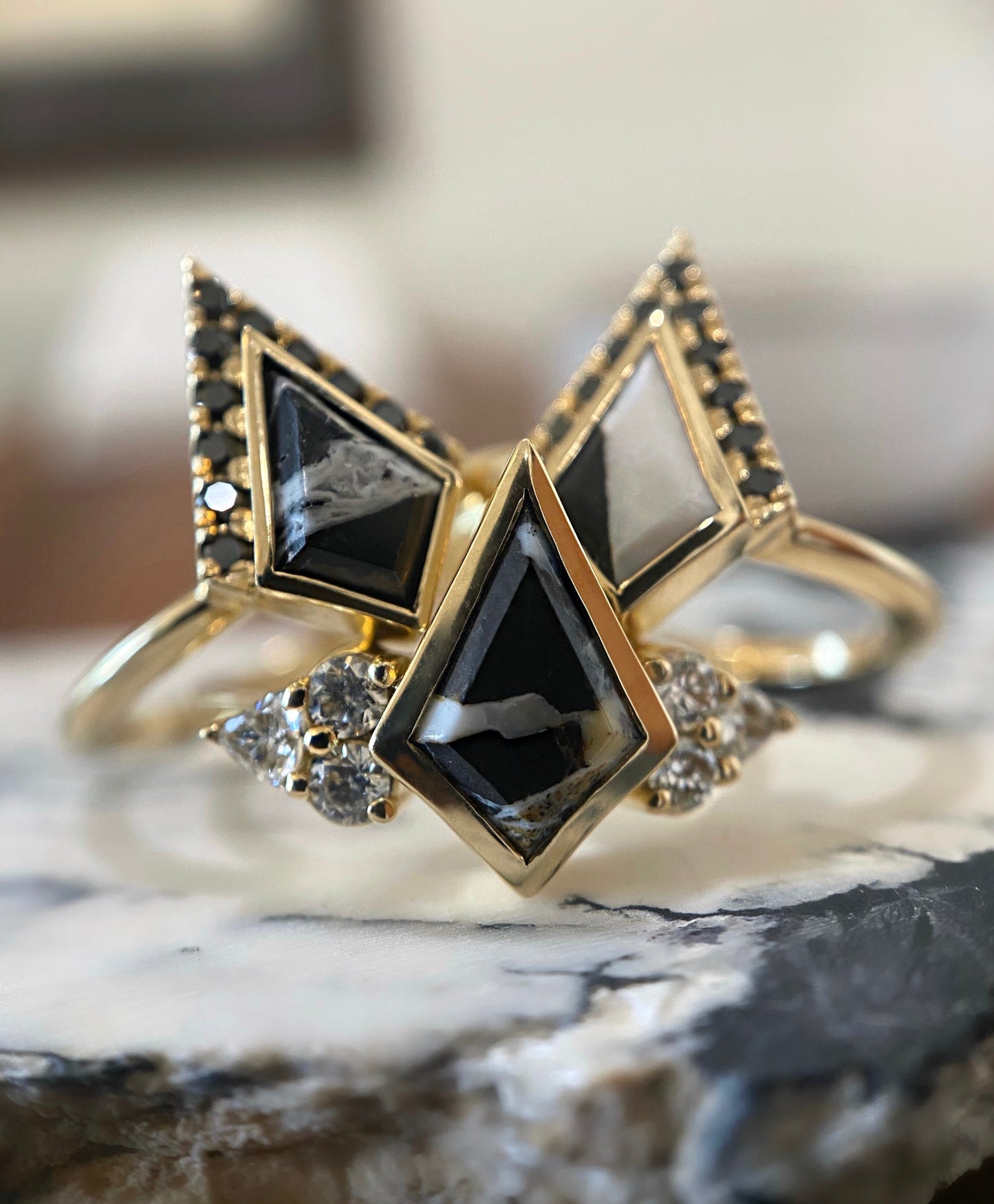 Cluster Edge Kite Ring