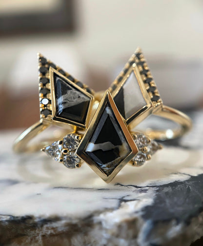 Cluster Edge Kite Ring